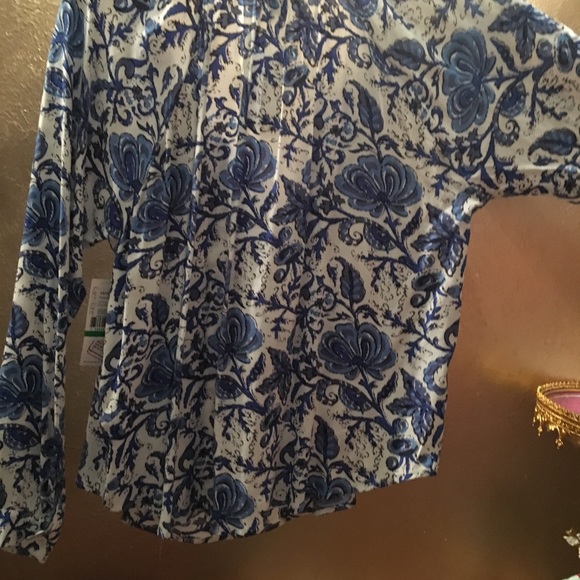 Top - Picture 5 of 5